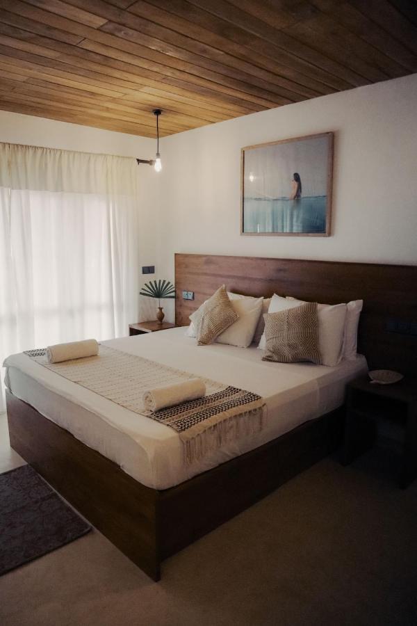 New- Gitano Surf Beachfront Ahangama Hotel Exterior photo